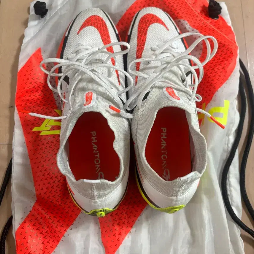 [BUNJANG] Phantom GT2 Elite FG Football Boots / 팬텀gt2엘리트fg 축구화 교신받습니다