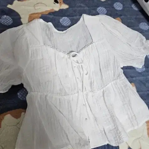 [BUNJANG] White Square Neck Puff Blouse / 화이트 스퀘어넥 블라우스 (새상품)