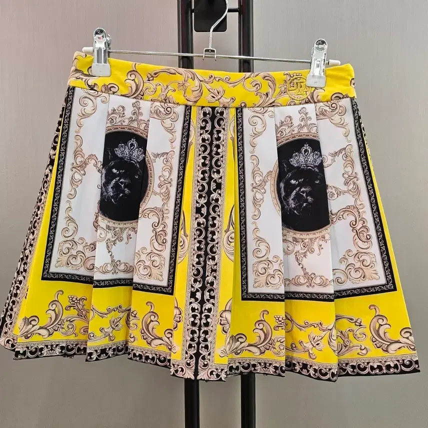 [BUNJANG] UTAA Pleated Golf Skirt Yellow S (26-inch) / 정품 UTAA 유타 골프 플리츠 스커트 옐로우 S 26인치 새상품급