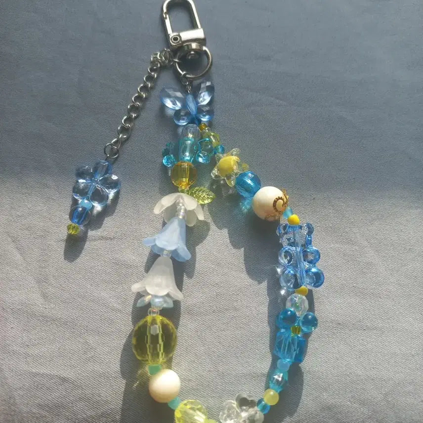 [BUNJANG] Blue & Yellow Beaded Keychain / 청량한 파랑 & 노랑 비즈 키링