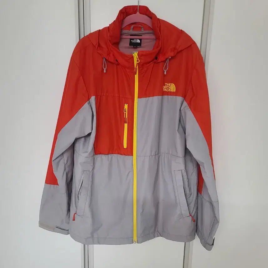 [BUNJANG] The North Face Hooded Windbreaker Jacket XL (fits 105-110) / 노스페이스 바람막이 xl (105 ~110)
