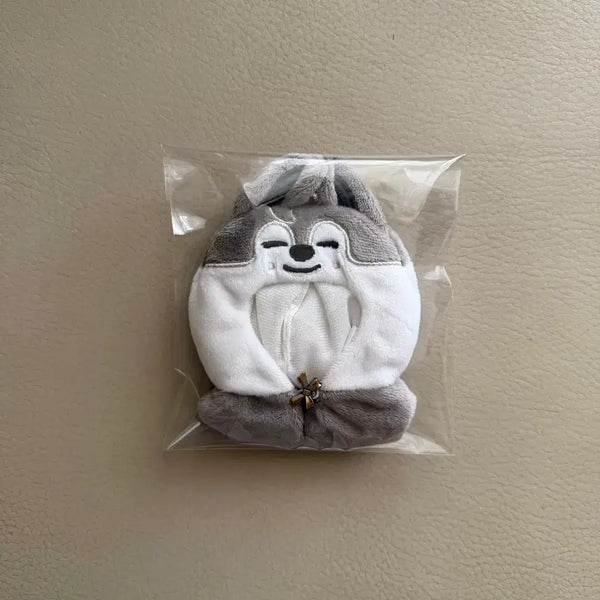 [BUNJANG] Wolf Chan Plush Cape New / 울프찬 플러쉬 망토 새상품
