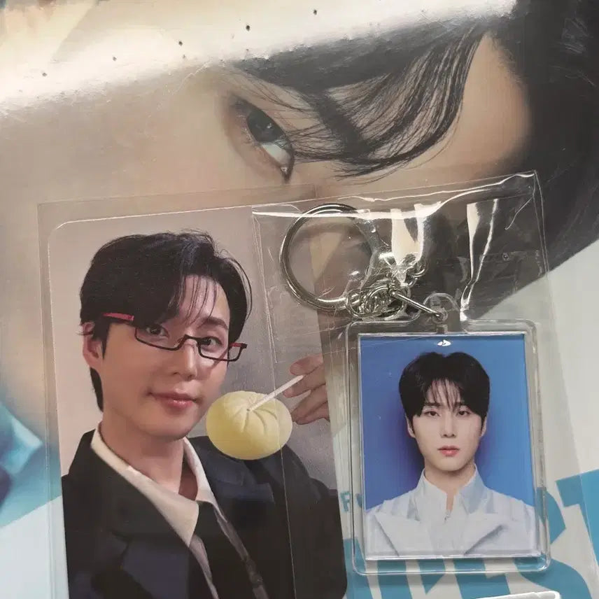 [BUNJANG] Day6 Young K Musinsa "Glasses Dumpling" Chopsticks Version Album & Keychain Set / 영기스트 영케이 무신사 안경만두
