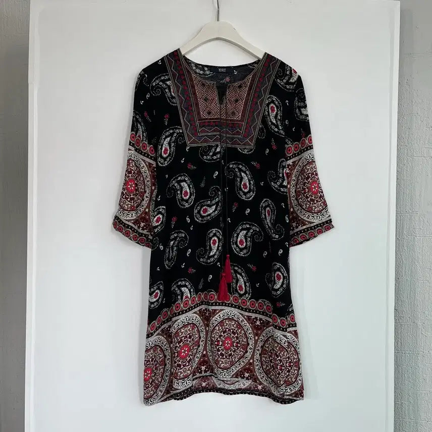 [BUNJANG] VISIT NEWYORK Ethnic Paisley Pattern Dress / VISIT NEWYORK 에스닉 페이즐리 패턴 원피스