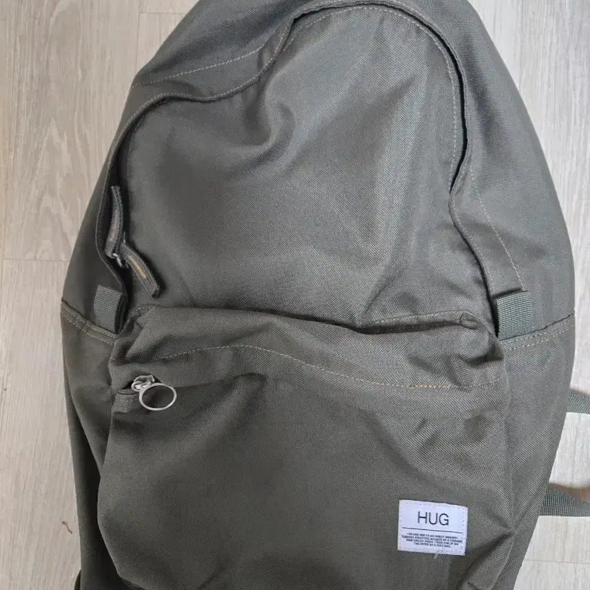 [BUNJANG] HUG Backpack Khaki / HUG 백팩 카키색