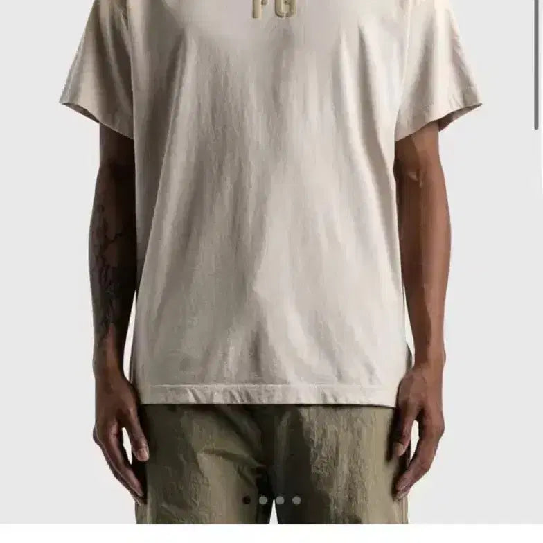 [BUNJANG] Fear of God FG Logo T-Shirt Beige / Fear of God