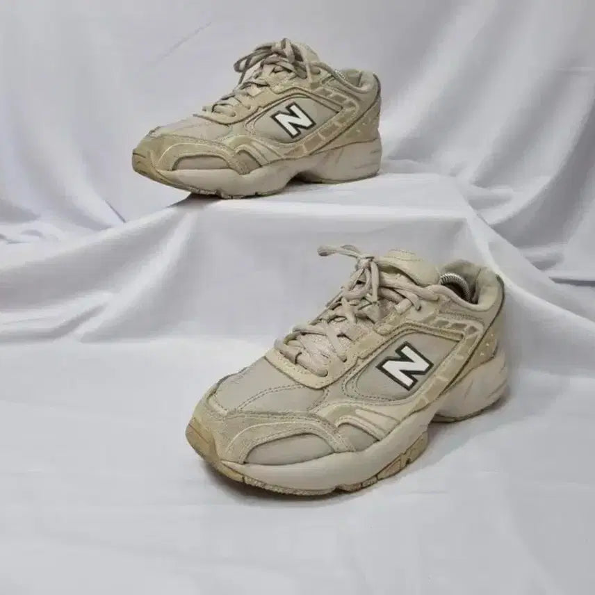 [BUNJANG] New Balance 452 Beige Sneakers 235 / 뉴발란스 452 베이지  235