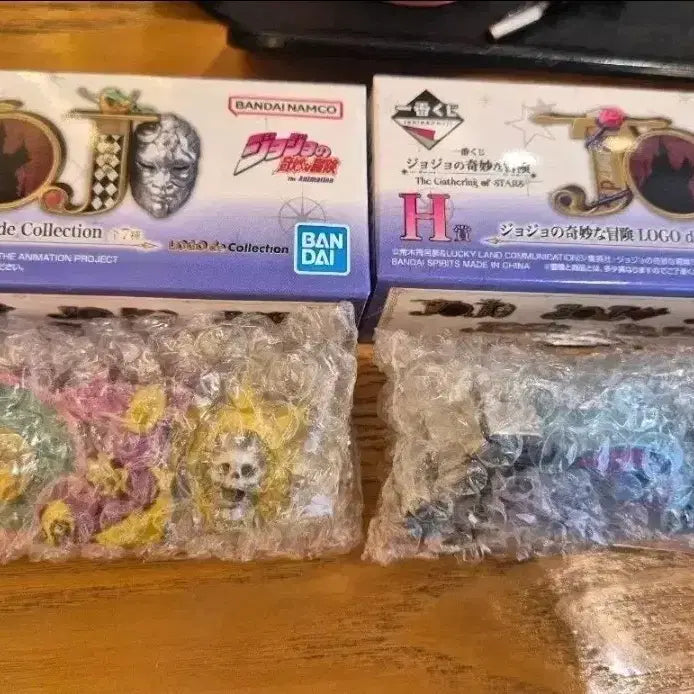 [BUNJANG] JoJo's Bizarre Adventure Ichiban Kuji H Prize Logo Set (Parts 3, 4, 6, 7) / 죠죠의 기묘한 모험 제일복권 쿠지 h상 로고 4부 6부 7부 3부 일괄