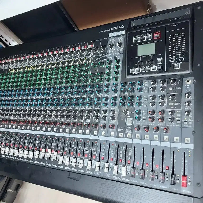 [BUNJANG] Yamaha MGP32X Mixing Console / 깨끗한 Yamaha MGP32X