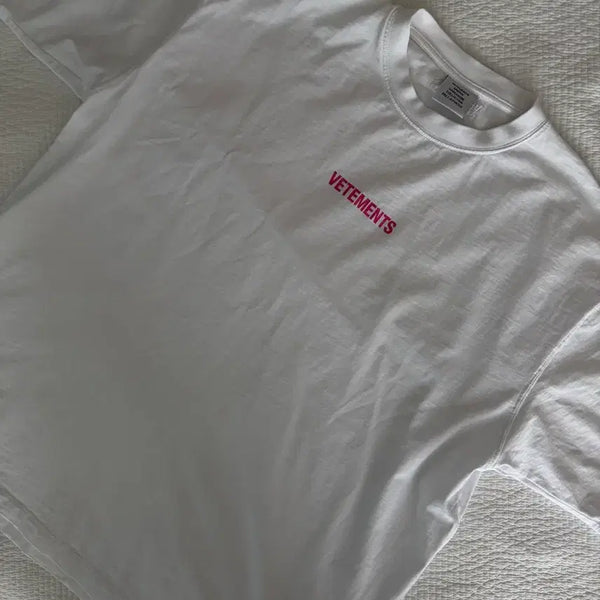 [BUNJANG] VETEMENTS T-shirt Size M / 베트멍 티셔츠