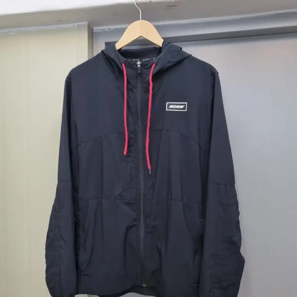 [BUNJANG] Nike Windbreaker Jacket Size 95-100 / 나이키 바람막이 자켓 95-100