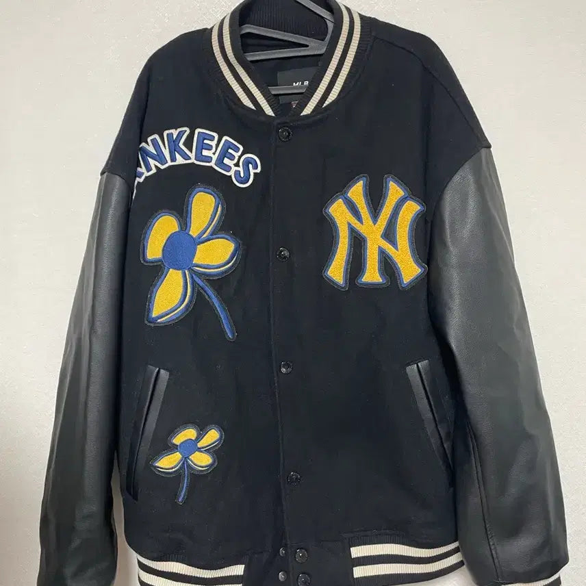 [BUNJANG] New York Yankees Baseball Jacket Black / 뉴욕 양키스 야구 점퍼 검정