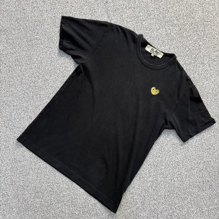 [BUNJANG] Comme des Garçons Heart Logo Patch Short Sleeve T-Shirt / L 꼼데가르송 하트 와펜 반팔 티셔츠 0728J1