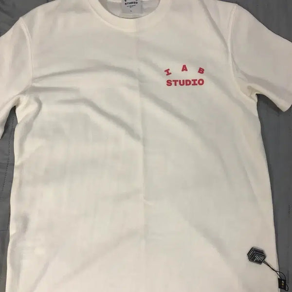 [BUNJANG] IAB Studio The Hyundai Limited Edition T-Shirt L / 아이앱반팔 더현대 한정 L 라지