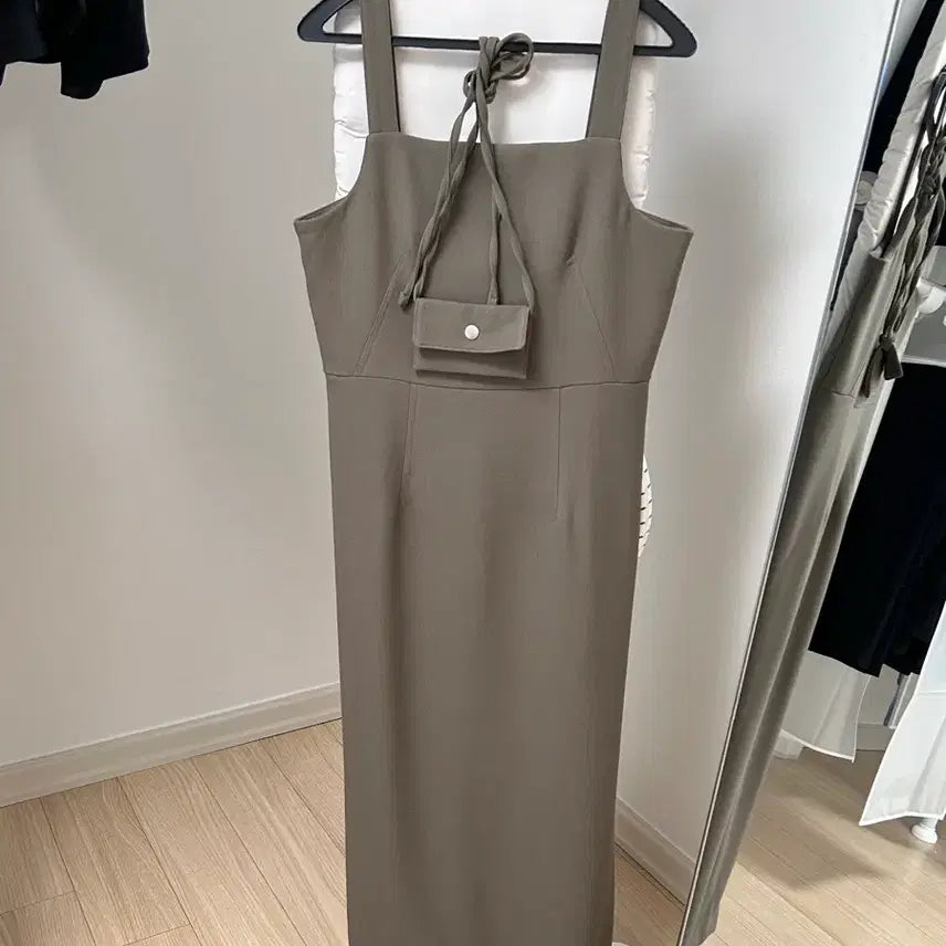 [BUNJANG] Khaki H-Line Long Dress with Belted Pockets / 카키 h라인 롱 원피스