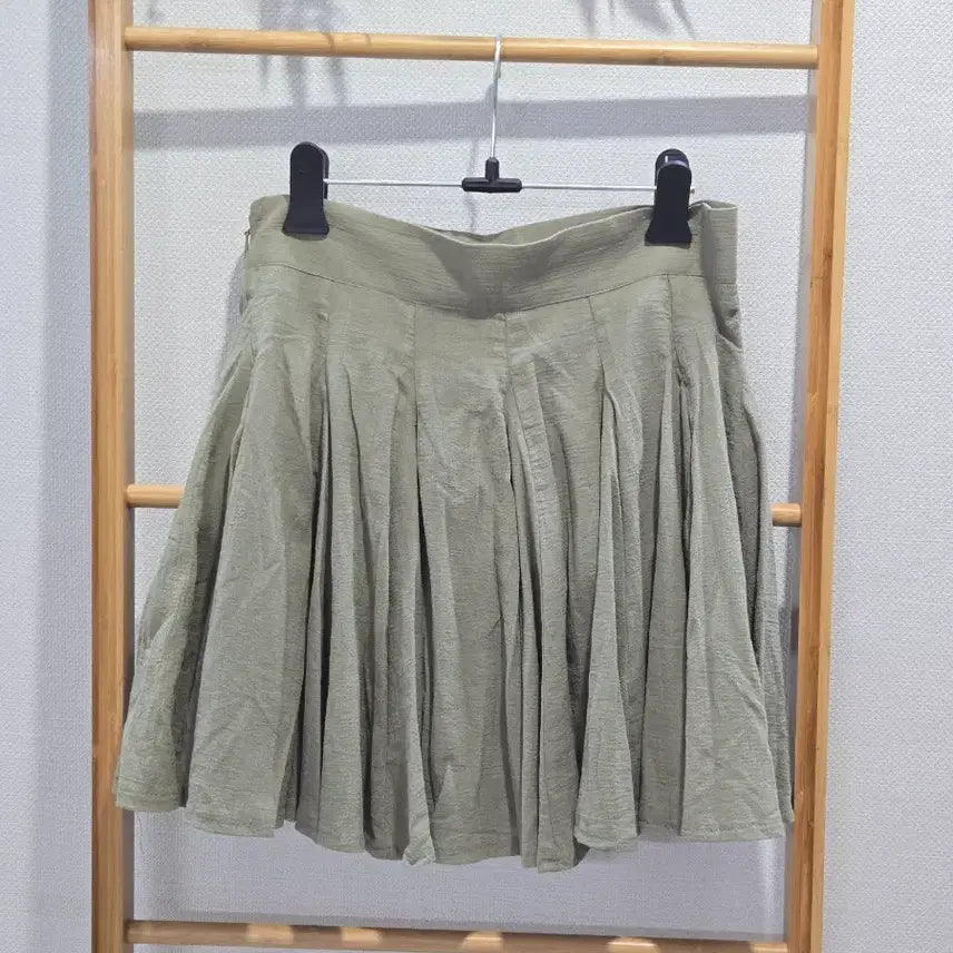 [BUNJANG] Jolly Olive Green Flare Skirt / 졸리 올리브그린 플레어 스커트