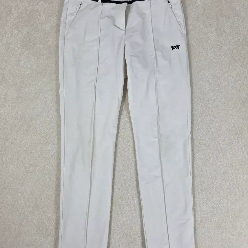 [BUNJANG] PXG Golf Colorblock Logo Slim Fit Straight Golf Pants / PXG 골프 웨이스트 배색 라인 자수 로고 일자 슬림 골프 팬츠
