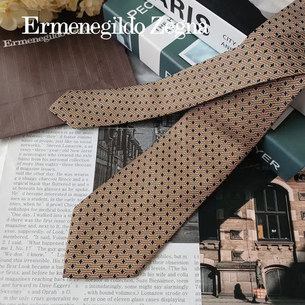 [BUNJANG] Ermenegildo Zegna Silk Geometric Pattern Tie 8.8cm / ERMENEGILDO ZEGNA 에르메네질도 제냐 실크 브라운 체인 기하 패턴 넥타이 8.8cm A등급 e1585