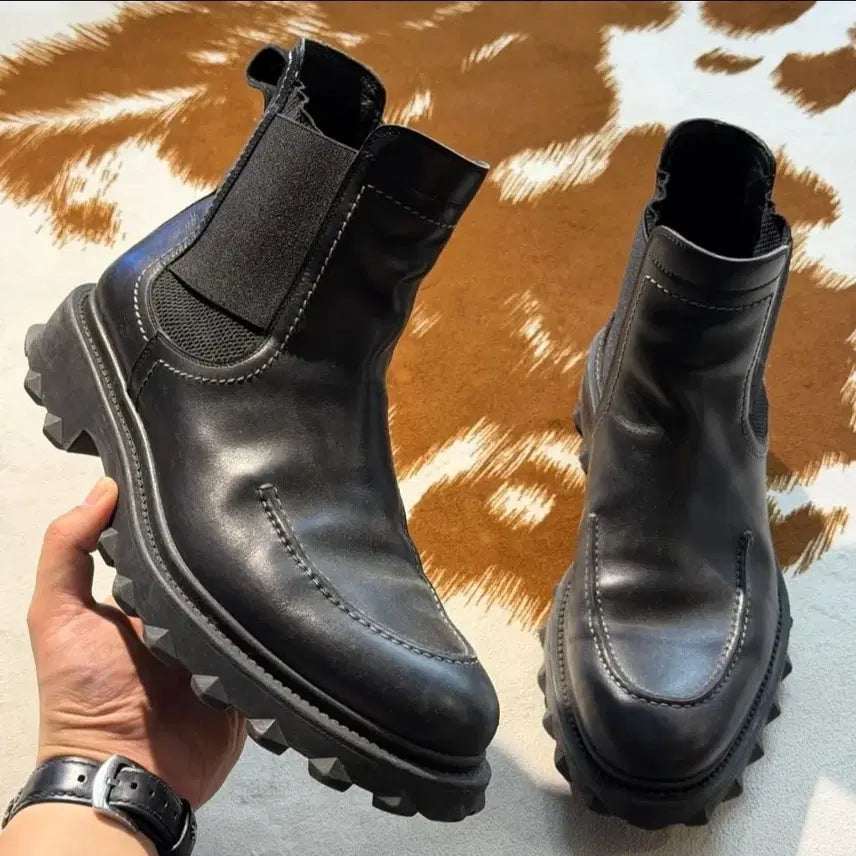 [BUNJANG] Salvatore Ferragamo Black Leather Chunky Sole Chelsea Boots / 페레가모 카프스킨 청키솔 첼시부츠 블랙 (265-270)