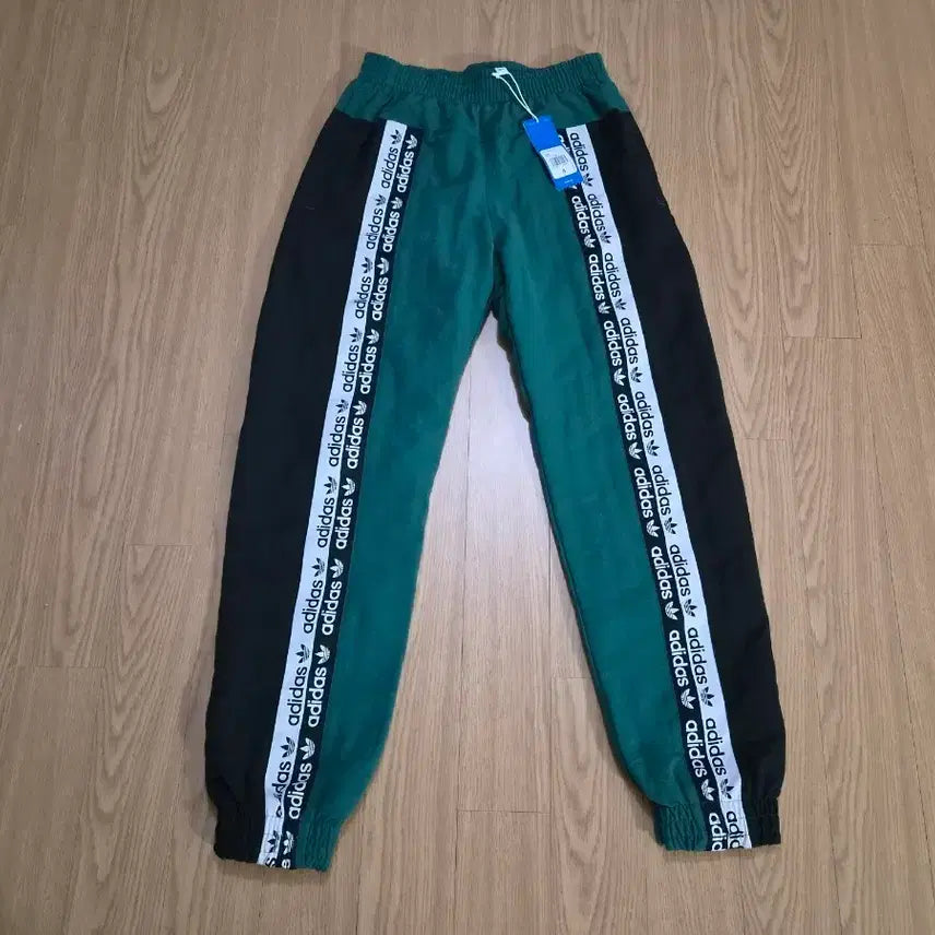 [BUNJANG] Adidas R.Y.V. Track Pants Green Black / 아디다스 트랙 팬츠 그린 블랙 r.y.v새제품