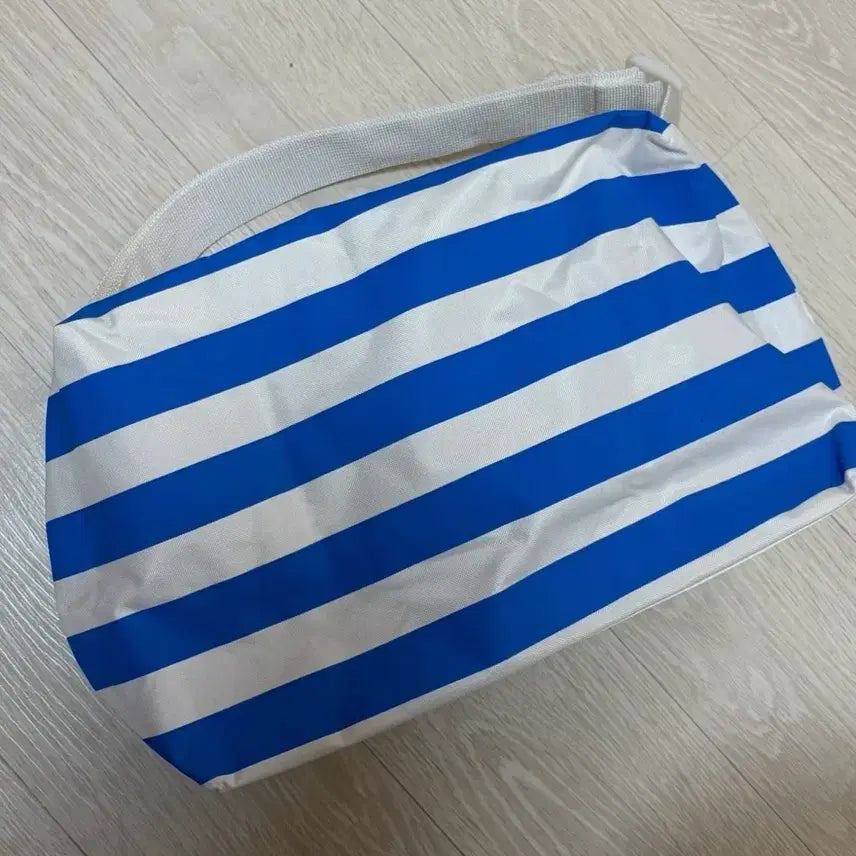 [BUNJANG] Stripe Pattern Shoulder Bag / 스트라이프 패턴 숄더백 여름가방
