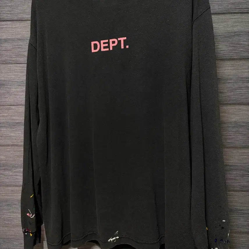 [BUNJANG] Gallery Dept. Center Logo Splatter Paint Long Sleeve / L) 갤러리 디파트먼트 센터로고 페인팅 롱슬리브  gallery dept splatter painting