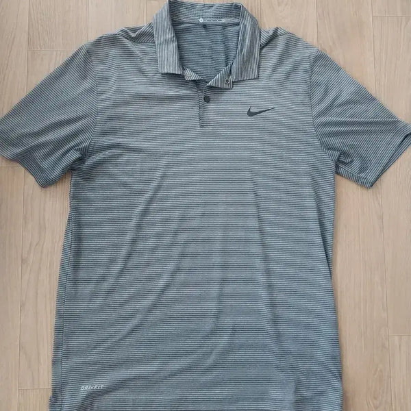 [BUNJANG] Nike Tiger Woods Golf Polo T-Shirt Men's Size 100 / 14. 남성 100 나이키 타이거우즈 골프티셔츠 폴리 시원