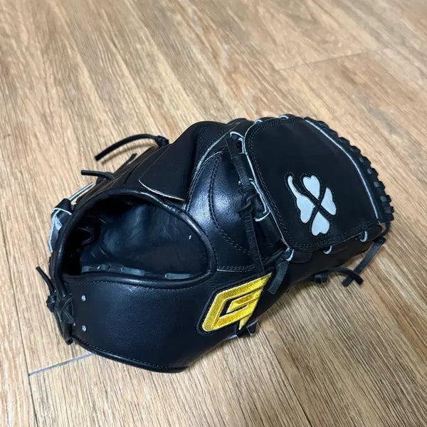 [BUNJANG] Gold Younghyun Pitcher's Glove / 골드 박영현 투수글러브 교환x