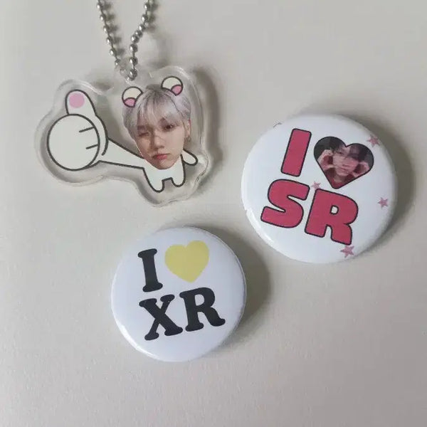 [BUNJANG] ModiSea SR Keyring and Badge Set / 모디세이 쉬에수런 키링,뱃지
