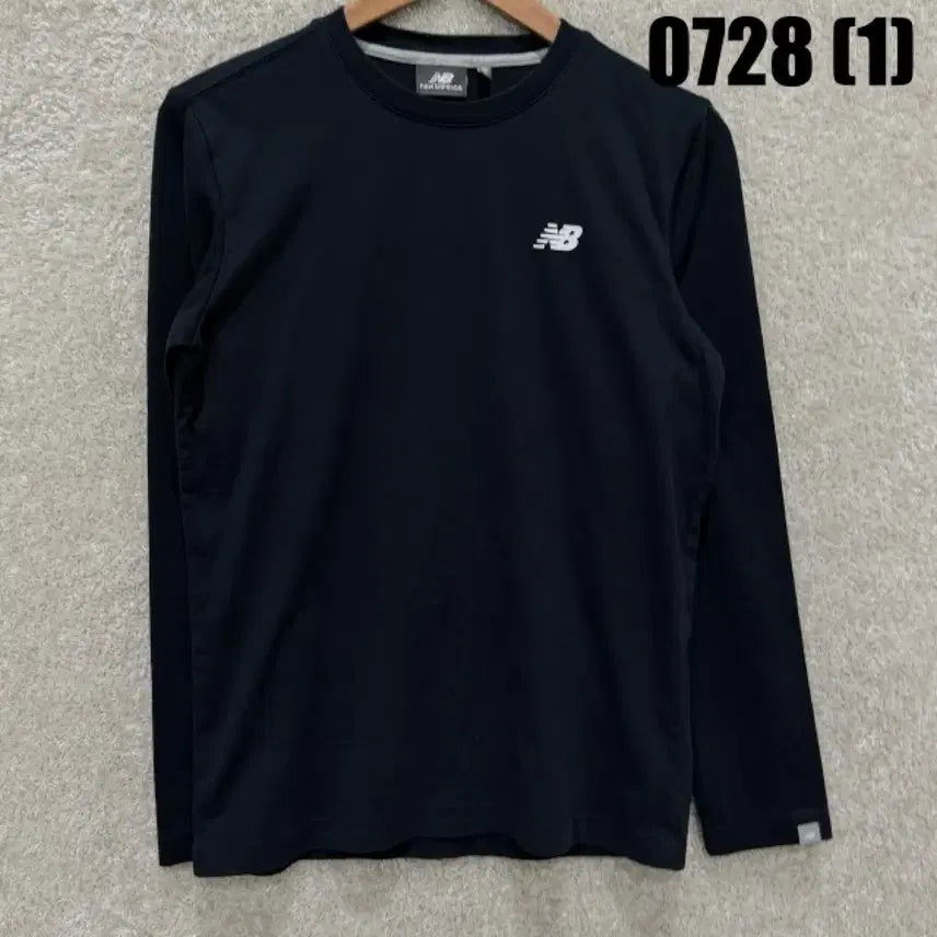 [BUNJANG] New Balance Long Sleeve T-Shirt Black / 뉴발란스 긴팔 티셔츠 블랙