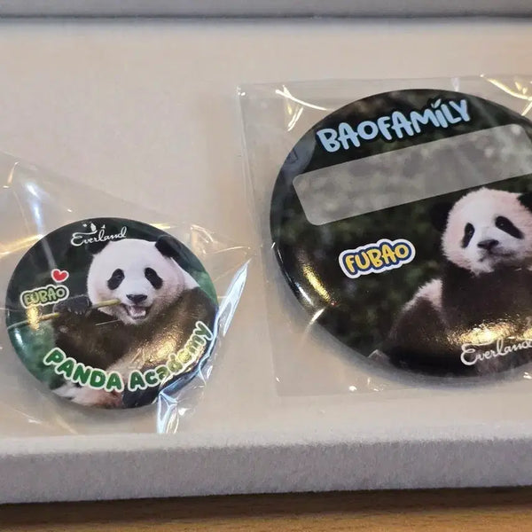 [BUNJANG] Bao Family Panda Academy Fu Bao Set Badge / 바오패밀리)판다아카데미 푸바오세트뱃지