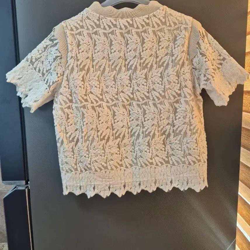 [BUNJANG] Ivory Lace Short Sleeve Blouse / 아이보리 레이스 반팔 블라우스