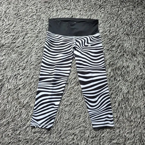 [BUNJANG] Adidas Zebra Pattern 7-Sleeve Leggings Women's Size S / 아디다스 지브라패턴 7부 레깅스/여성(S)/B1473/새상품수준