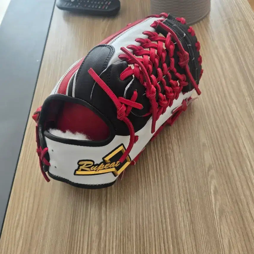 [BUNJANG] Lufitts Infield Glove (Mint Condition) / 루핏스 내야 글러브(민트) 판매합니다