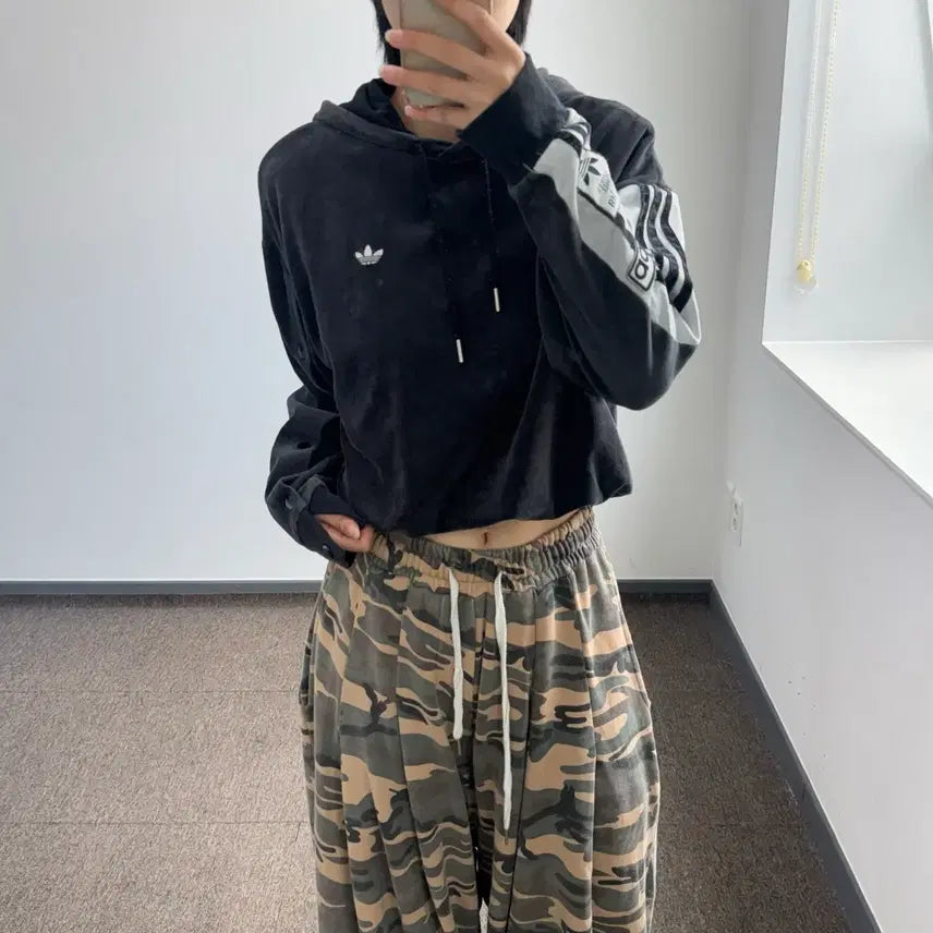 [BUNJANG] Adidas Firebird Button Sleeve Velvet Hoodie / Adidas 아디다스 파이어버드 버튼 슬리브 벨벳 후드티