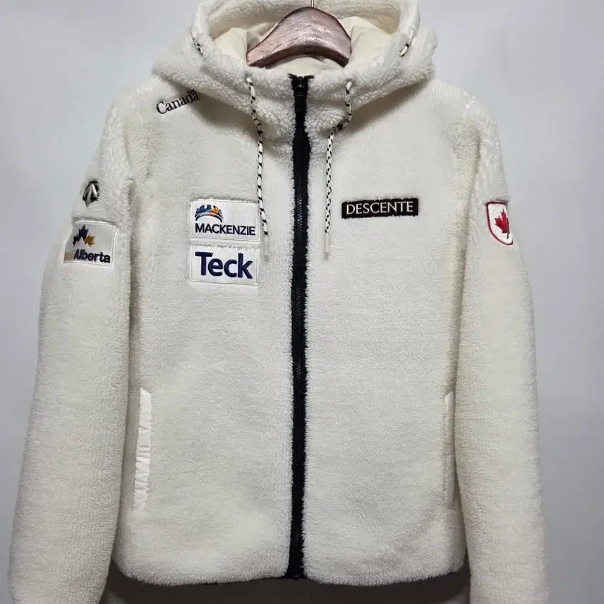 [BUNJANG] Descente McKenzie Tech Fleece Hooded Zip-Up White / (85) S 데상트 맥켄지 테크 플리스 후드 집업 화이트