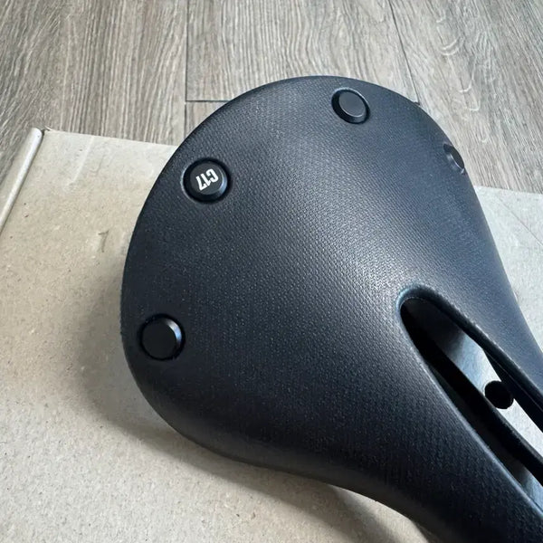 [BUNJANG] Brooks Cambium C17 All Weather Carved Saddle Black / 브룩스 안장 캠비움 C17 올웨더 카브드 블랙