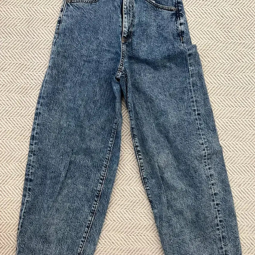 [BUNJANG] GU Wide Fit Denim Jeans / GU 와이드 데님 청바지 S