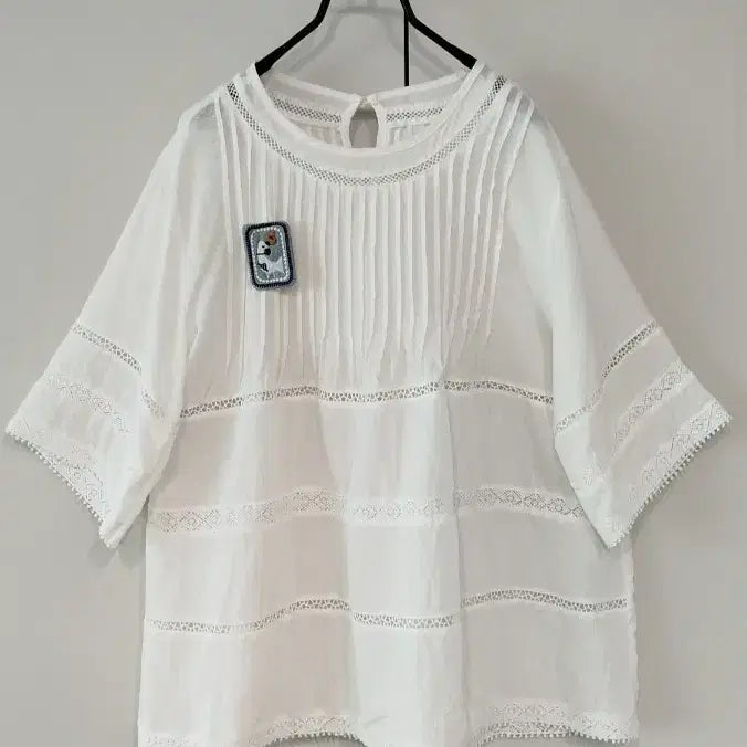 [BUNJANG] White Rayon Princess Blouse with Pintuck Pleats and Lace Trim / 하얀색 인견 앞뒤.핀턱주름  레이스 배색 매우 고급진 A라인핏 공주 블라우스