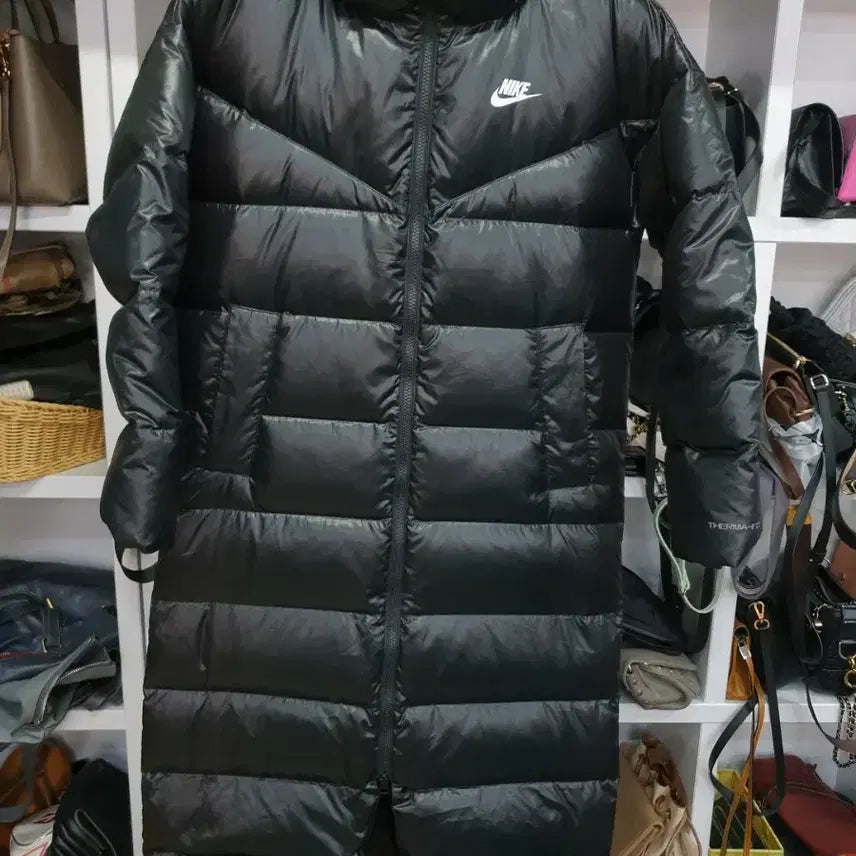 [BUNJANG] Nike Women's Down Long Puffer Jacket / 나이키 우먼스 오리털 롱패딩 S