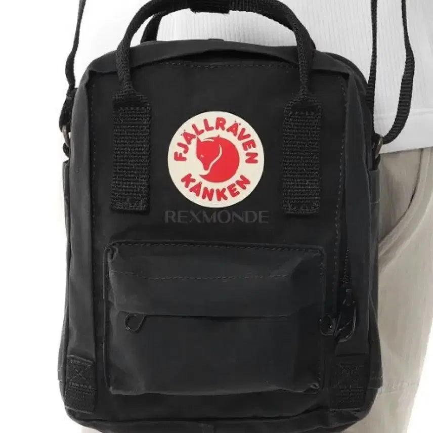 [BUNJANG] Fjällräven Kånken Sling Black Crossbody Bag / 피엘라벤 칸켄 슬링 블랙 크로스백 팝니다