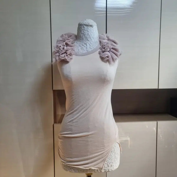 [BUNJANG] Yi yeon Women's Ruffle Lace T-Shirt / (새상품)Yi yeon 여성 러플레이스 티셔츠 S사이즈
