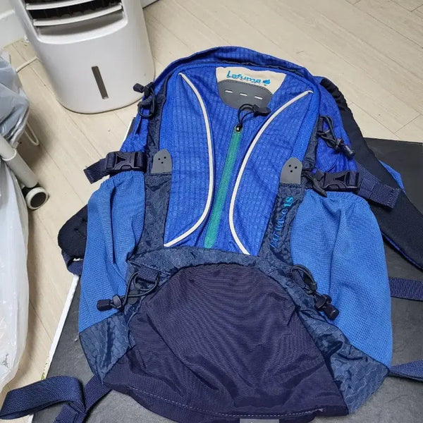 [BUNJANG] Lafuma Hiking Backpack Blue/Navy (Waterproof Cover Included) / 라푸마 등산 배낭 블루/네이비 (방수커버 포함) 상태좋음