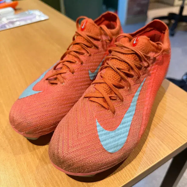 [BUNJANG] Nike Soccer Cleats / 나이키 축구화255