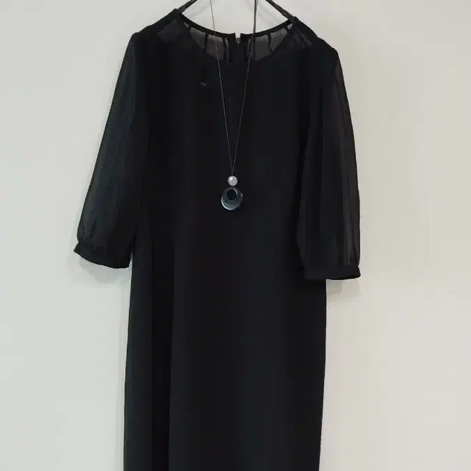 [BUNJANG] 88Black Elegant Summer Business Fit Sheer Panel Midi Dress / 88블랙 단아한 여름 정장핏 원피스 목아래와 양팔은 시스루원단