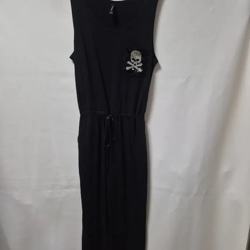 [BUNJANG] Black Skull Cubic Sleeveless Jumpsuit / 블랙 스컬 큐빅 민소매 점프수트