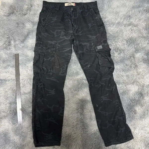 [BUNJANG] Levi's Black Camo Cargo Pants Size 32x32 / 리바이스 블랙카모 카고팬츠 32x32 사이즈