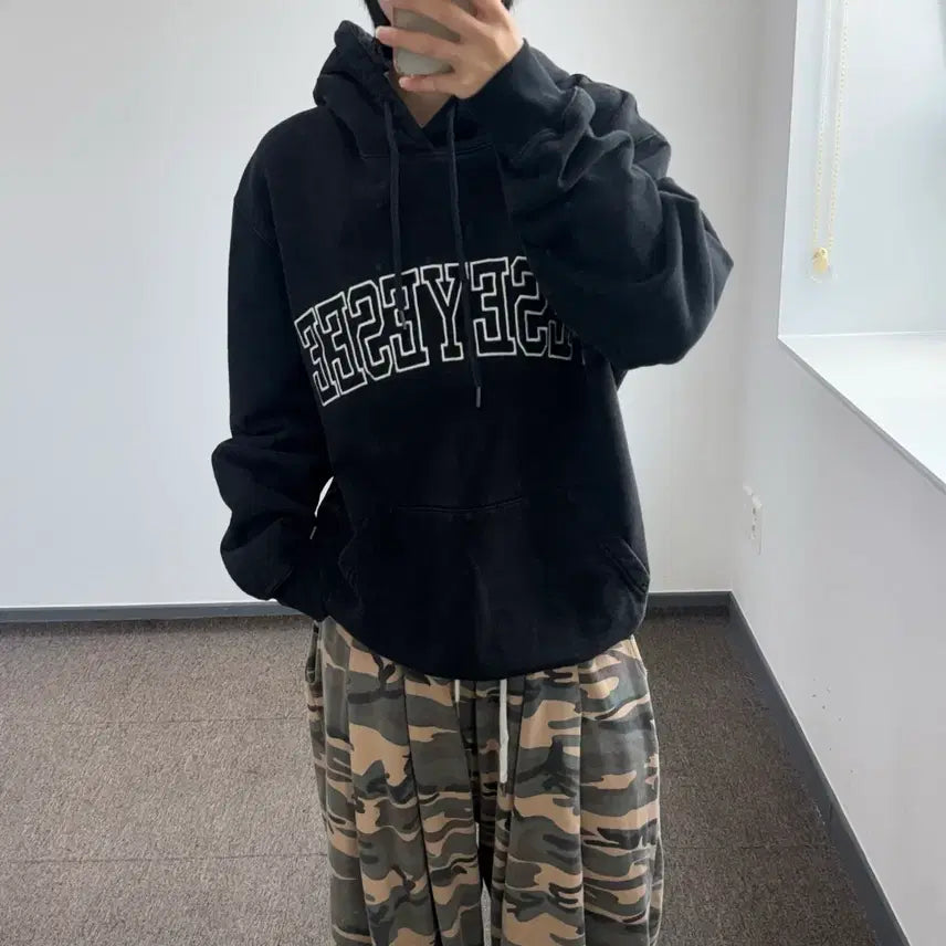 [BUNJANG] Yeseyesee Spell Out Logo Hoodie Black / Yeseyesee 예스아이씨 스펠아웃 로고 블랙 후드티