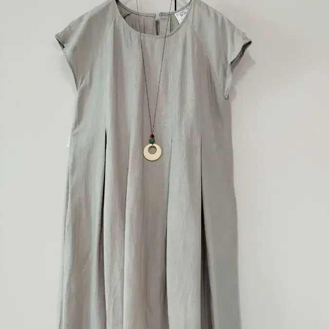 [BUNJANG] Light Grey Linen Blend Cap Sleeve A-Line Dress / 연그레이 린넨 혼방 쿨 원단 캡소매 주름 폭 넓은 A라인핏 원피스