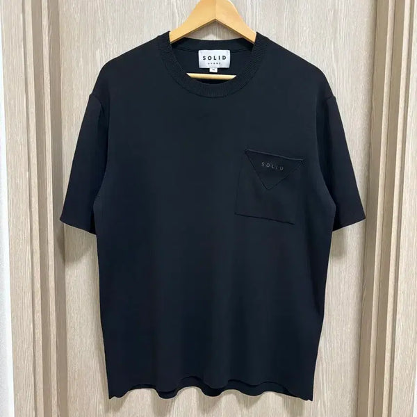 [BUNJANG] Solid Homme Semi-Oversized Pocket Short-Sleeve Knit Black / 솔리드옴므 세미오버핏 포켓 반팔니트48/블랙